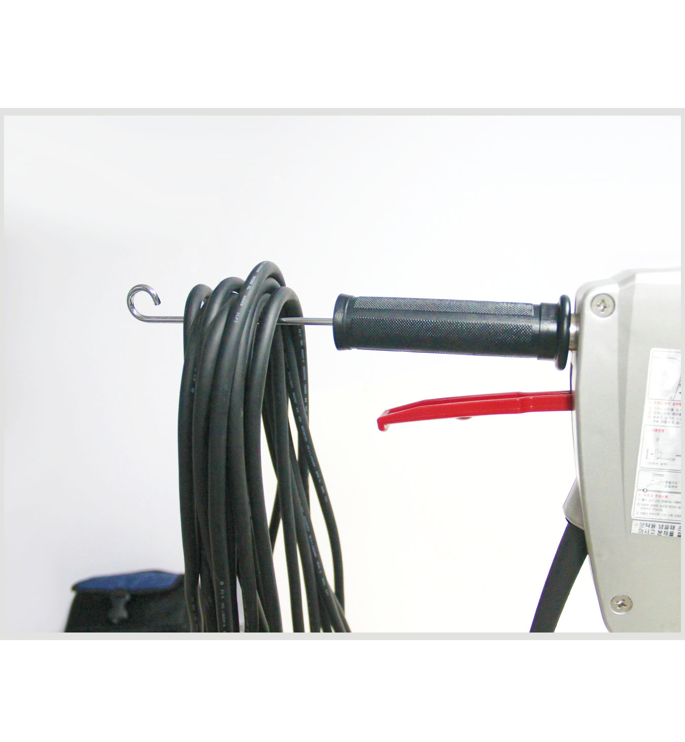 ������-1