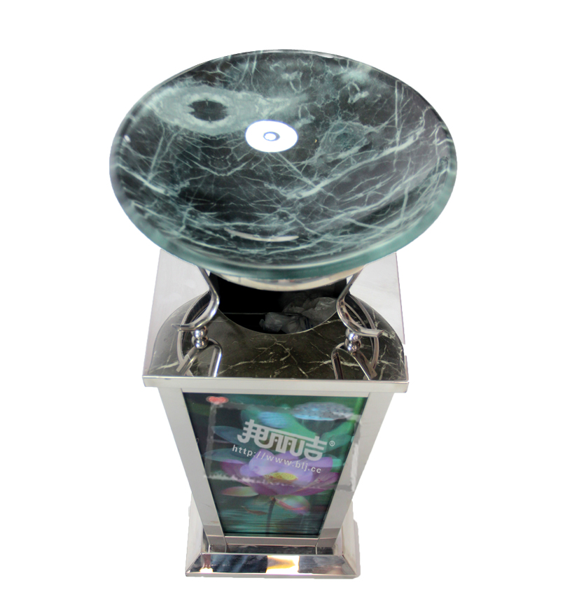 ������ɫ